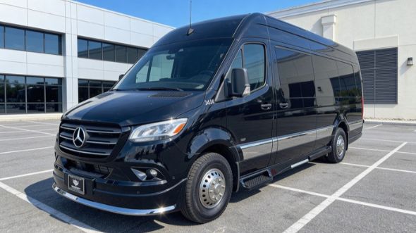 10 passenger sprinter van boise