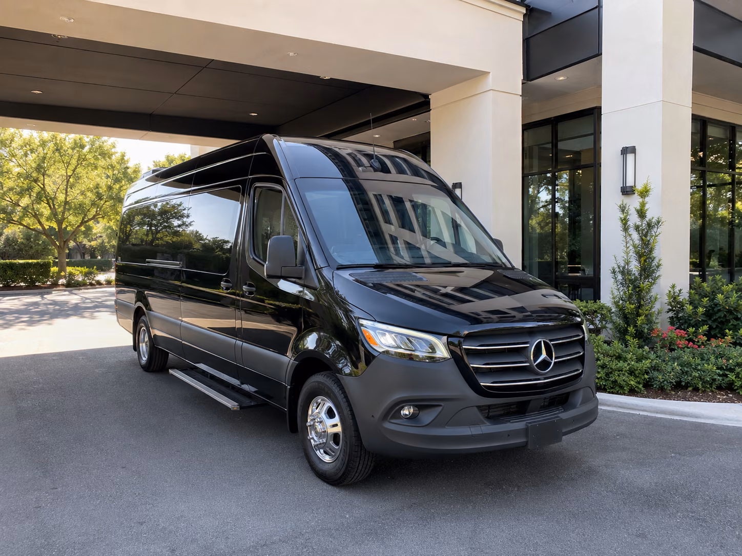 find the perfect transportation for your next airport transfer 1