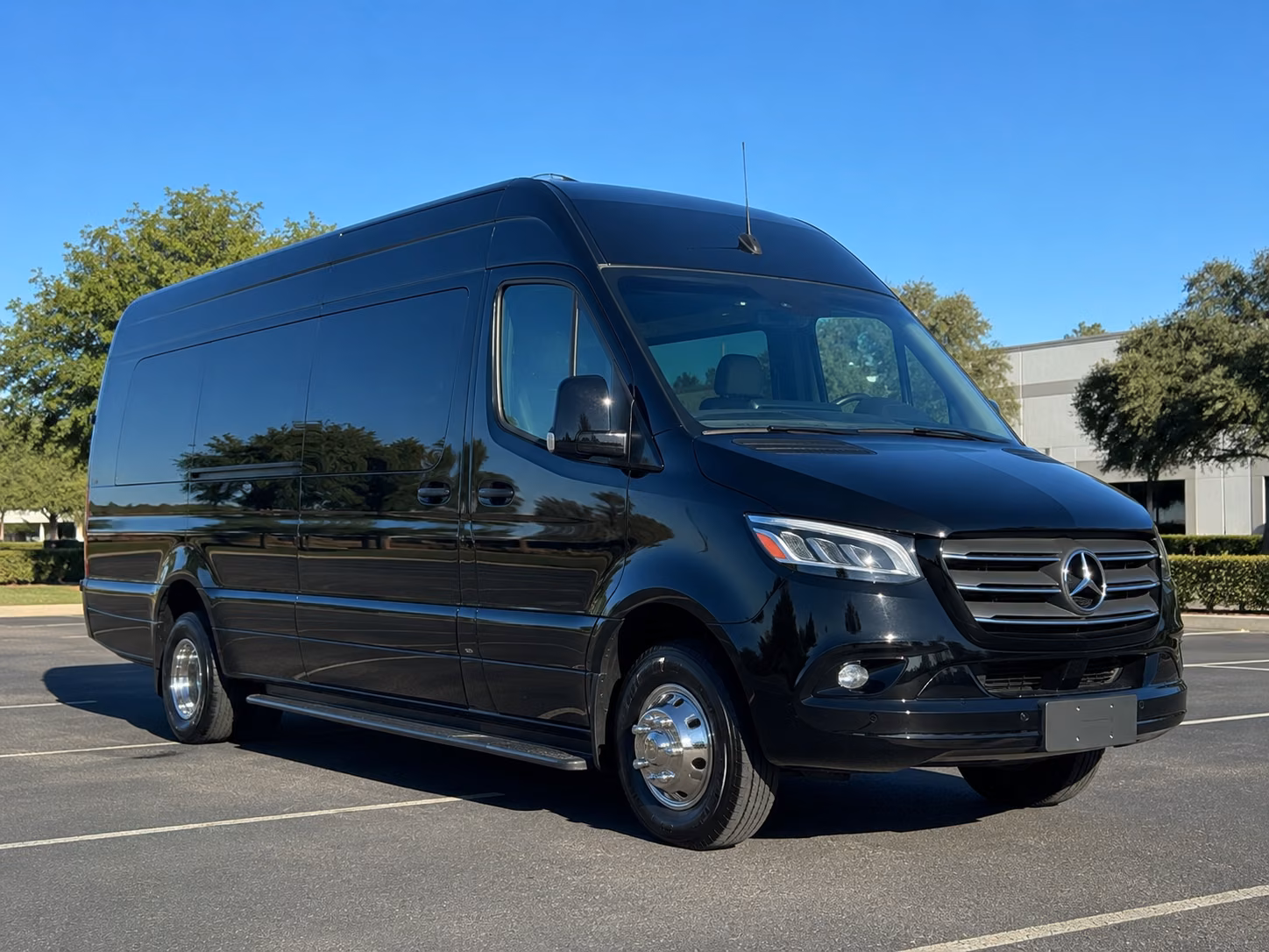 find the perfect transportation for your next corporate event 2