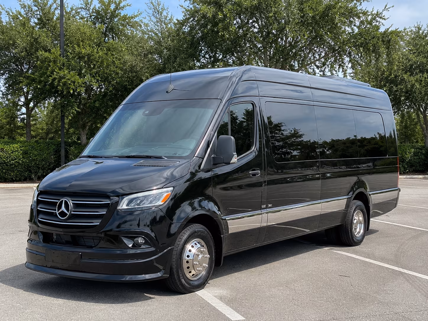 find the perfect transportation for your next wedding 1