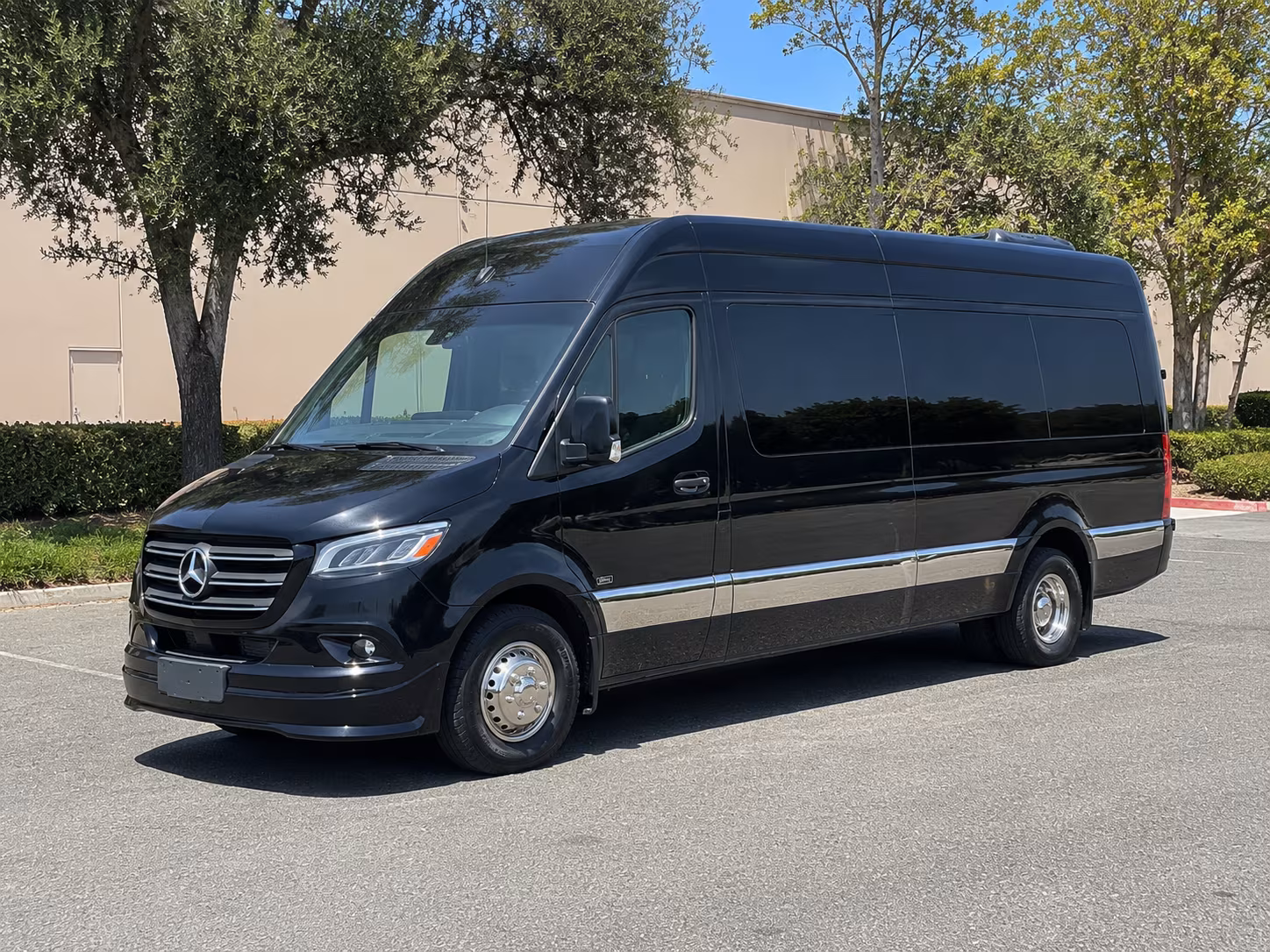 find the perfect transportation for your next wedding 3
